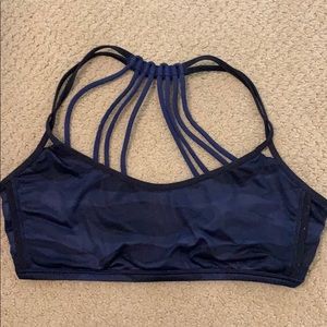 Lululemon free to bee bra size 8